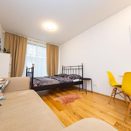 Lovely Studio Apartment, Free Parking 1,55 Hight Prague Ngoại thất bức ảnh